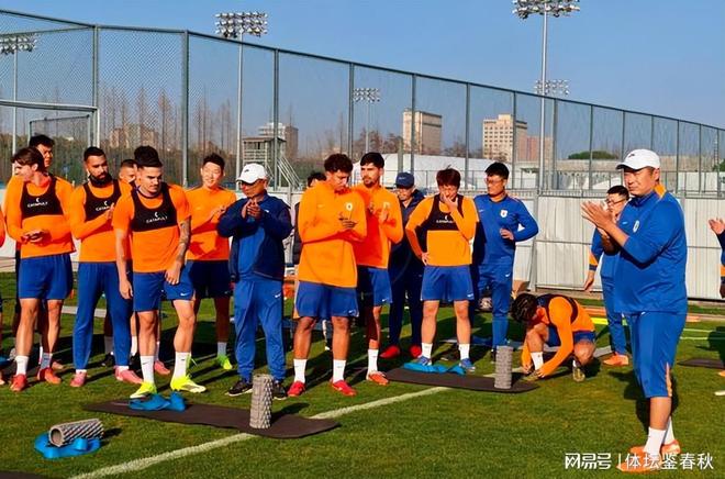 内忧外困！山东泰山遭舆情风暴，中超首轮对阵辽宁铁人成救赎之战