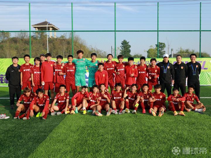 拜仁VS皇马直播【欧冠1／4决赛】皇马vs拜仁直播在线观看(2026年04月08日)