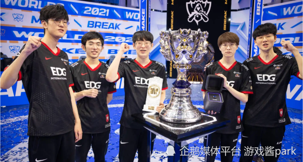 埃弗顿VS利物浦今晚比赛预测原创英超争五之战：曼联、利物浦与切尔西谁将获得欧冠资格？